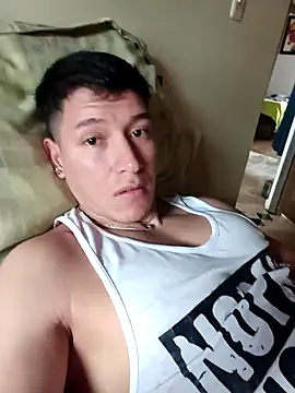 Snapshot of Rafaell_SantosHot chatting on December 2024 07:00:01 PM Rafaell SantosHot online show from December 2024 07:00:01 PM