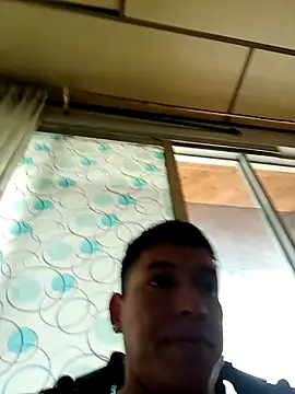 Snapshot of Rafaell_SantosHot chatting on January 2025 06:38:01 PM Rafaell SantosHot online show from January 2025 06:38:01 PM