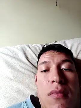 Snapshot of Rafaell_SantosHot chatting on February 2025 05:03:02 PM Rafaell SantosHot online show from February 2025 05:03:02 PM