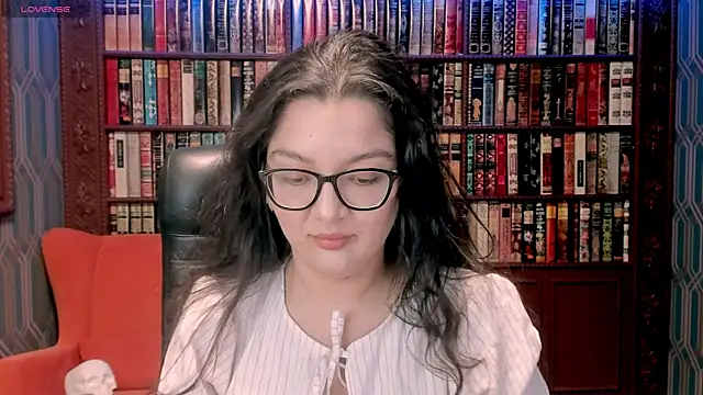 Snapshot of ZarifaBev chatting on October 2025 07:57:02 PM ZarifaBev online show from October 2025 07:57:02 PM