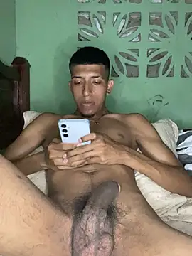 Snapshot of Hector_hot99 chatting on March 2025 04:14:02 AM Hector hot99 online show from March 2025 04:14:02 AM