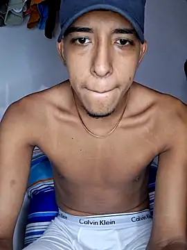 Snapshot of Hector_hot99 chatting on December 2025 01:13:01 AM Hector hot99 online show from December 2025 01:13:01 AM