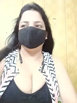 Snapshot of hornycoupleJandS chatting on June 2026 07:27:02 PM hornycoupleJandS online show from June 2026 07:27:02 PM