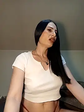 Snapshot of EveeRose chatting on November 2025 03:05:01 PM EveeRose online show from November 2025 03:05:01 PM