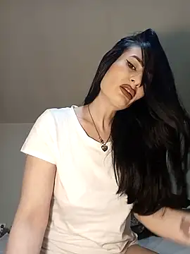 Snapshot of EveeRose chatting on January 2026 09:11:01 AM EveeRose online show from January 2026 09:11:01 AM