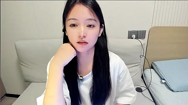 Snapshot of CN-Babycat chatting on September 2025 10:29:01 AM CN-Babycat online show from September 2025 10:29:01 AM