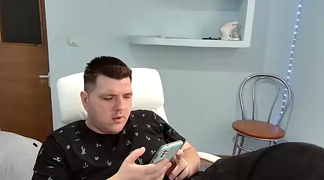 Snapshot of JasonJacks chatting on February 2025 12:11:02 PM JasonJacks online show from February 2025 12:11:02 PM