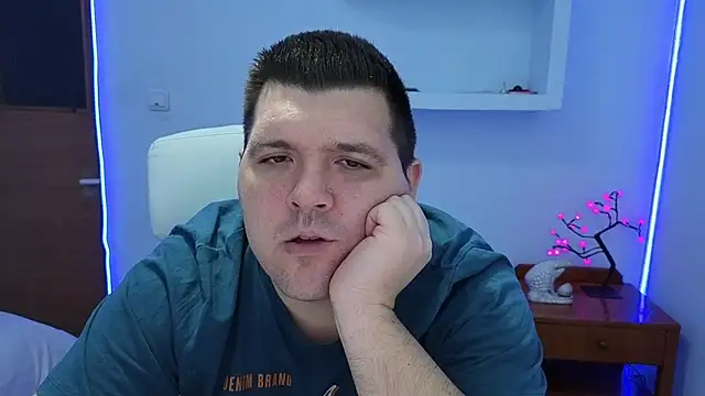 Snapshot of JasonJacks chatting on September 2025 03:33:02 AM JasonJacks online show from September 2025 03:33:02 AM