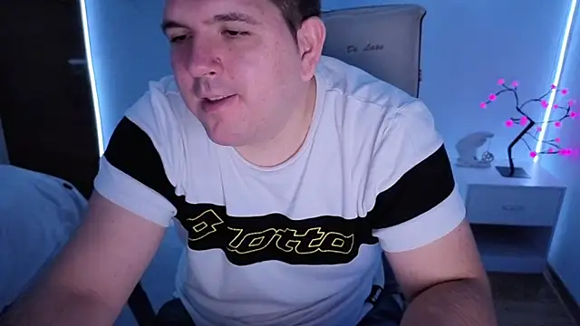 Snapshot of JasonJacks chatting on November 2025 04:04:01 AM JasonJacks online show from November 2025 04:04:01 AM