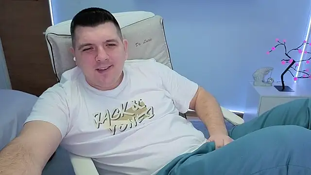 Snapshot of JasonJacks chatting on November 2025 05:27:02 AM JasonJacks online show from November 2025 05:27:02 AM