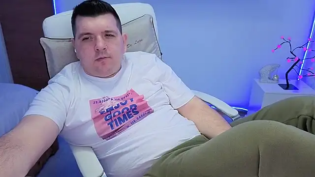 Snapshot of JasonJacks chatting on November 2025 04:01:01 AM JasonJacks online show from November 2025 04:01:01 AM