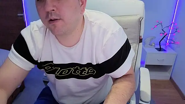 Snapshot of JasonJacks chatting on November 2025 03:58:02 PM JasonJacks online show from November 2025 03:58:02 PM