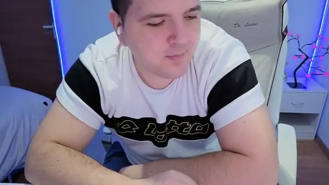 Snapshot of JasonJacks chatting on December 2025 03:59:02 AM JasonJacks online show from December 2025 03:59:02 AM