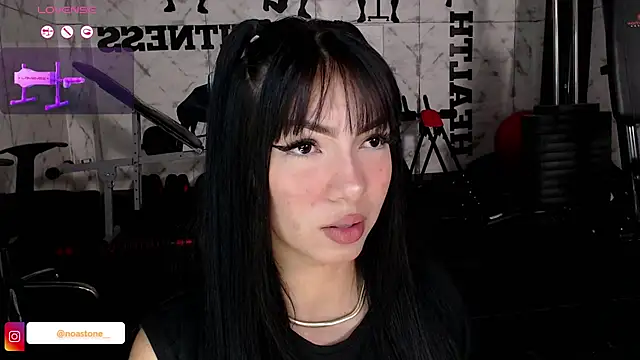 Snapshot of antonellaroux chatting on July 2026 04:05:01 AM antonellaroux online show from July 2026 04:05:01 AM