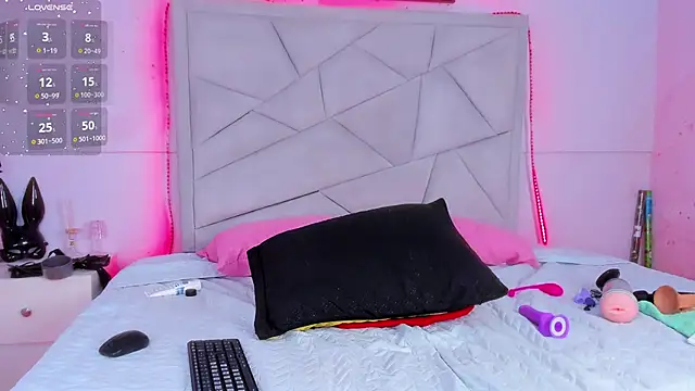 Snapshot of JACK_BLOSSOM_ chatting on December 2024 01:36:02 AM JACK BLOSSOM online show from December 2024 01:36:02 AM