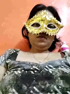 Snapshot of sunita-doll chatting on March 2025 05:57:01 AM sunita-doll online show from March 2025 05:57:01 AM