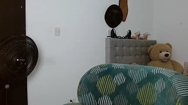 Snapshot of Sexy_Lia_ chatting on April 2026 02:34:02 AM Sexy Lia online show from April 2026 02:34:02 AM