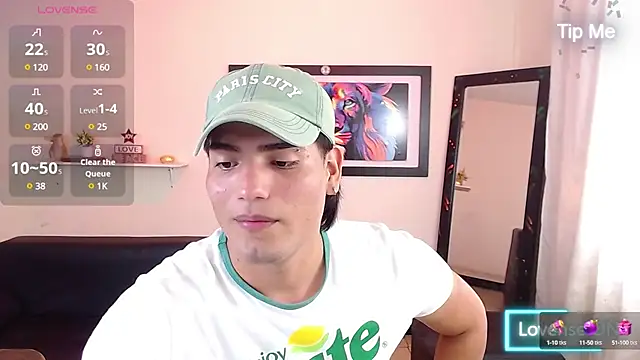 Snapshot of Bigmark18 chatting on January 2025 08:31:02 PM Bigmark18 online show from January 2025 08:31:02 PM