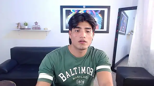 Snapshot of Bigmark18 chatting on January 2025 08:26:02 PM Bigmark18 online show from January 2025 08:26:02 PM