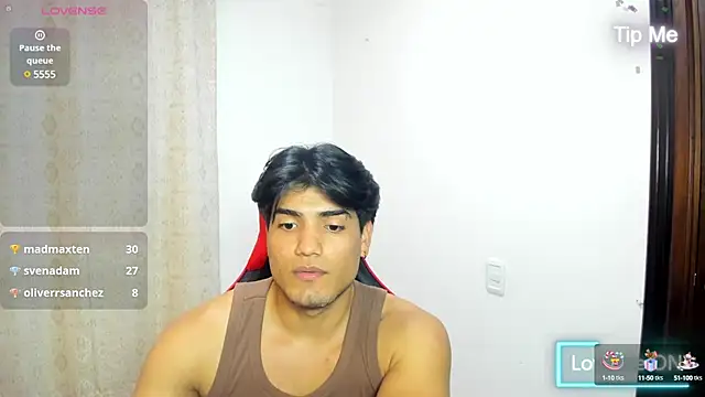 Snapshot of Bigmark18 chatting on March 2025 01:43:01 AM Bigmark18 online show from March 2025 01:43:01 AM