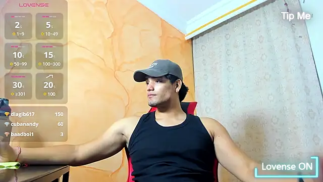 Snapshot of Bigmark18 chatting on March 2025 01:10:02 AM Bigmark18 online show from March 2025 01:10:02 AM