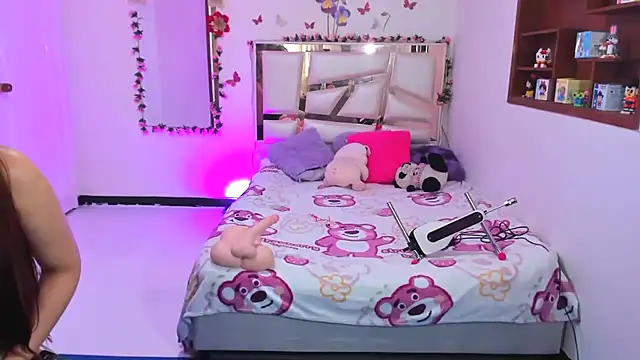 perlabeautiful online show from November 2025 12:53:02 AM