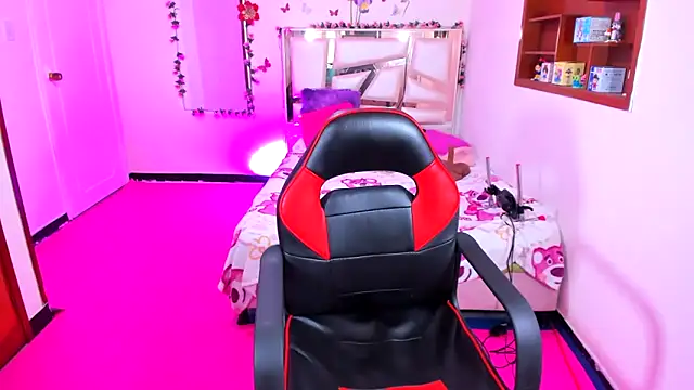 perlabeautiful online show from March 2026 12:18:01 AM