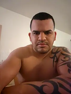 Snapshot of Latino2909 chatting on February 2025 06:09:02 AM Latino2909 online show from February 2025 06:09:02 AM