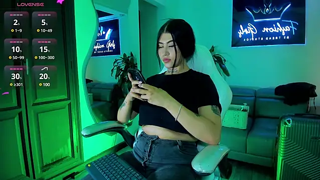 MegganLuna online show from December 2024 02:52:02 AM