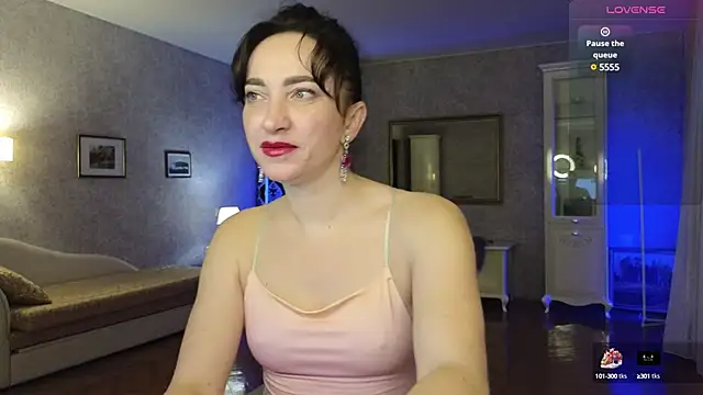 Snapshot of AnneHaddaway chatting on February 2025 10:06:02 PM AnneHaddaway online show from February 2025 10:06:02 PM