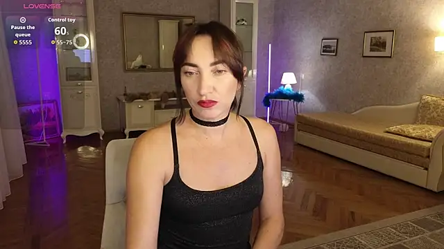 Snapshot of AnneHaddaway chatting on September 2025 07:52:01 PM AnneHaddaway online show from September 2025 07:52:01 PM