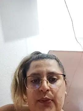 Snapshot of Miss_balloonsmila chatting on January 2025 02:35:02 AM Miss balloonsmila online show from January 2025 02:35:02 AM