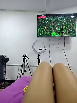 Snapshot of Miss_balloonsmila chatting on February 2025 12:22:02 AM Miss balloonsmila online show from February 2025 12:22:02 AM