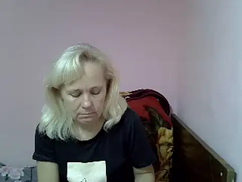 Snapshot of sakura_blonde chatting on December 2024 09:29:02 PM sakura blonde online show from December 2024 09:29:02 PM
