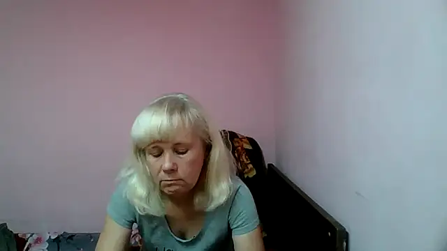 Snapshot of sakura_blonde chatting on January 2025 01:52:01 PM sakura blonde online show from January 2025 01:52:01 PM