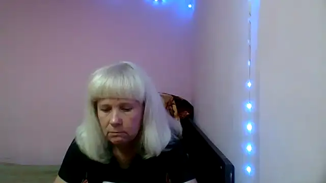 Snapshot of sakura_blonde chatting on February 2025 09:03:02 PM sakura blonde online show from February 2025 09:03:02 PM