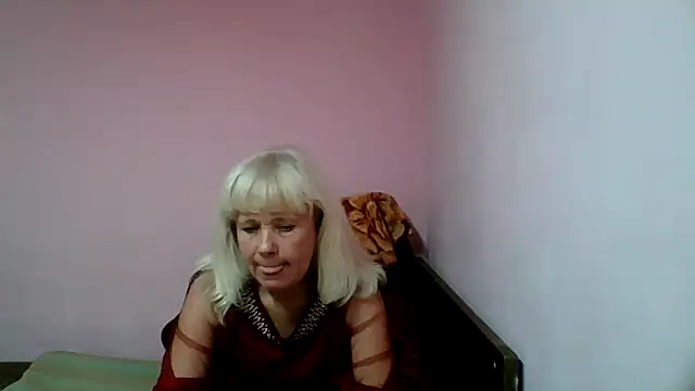 Snapshot of sakura_blonde chatting on February 2025 09:56:01 AM sakura blonde online show from February 2025 09:56:01 AM