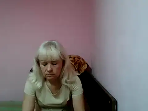 Snapshot of sakura_blonde chatting on March 2025 02:44:02 PM sakura blonde online show from March 2025 02:44:02 PM
