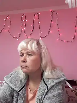 Snapshot of sakura_blonde chatting on February 2026 06:40:02 PM sakura blonde online show from February 2026 06:40:02 PM