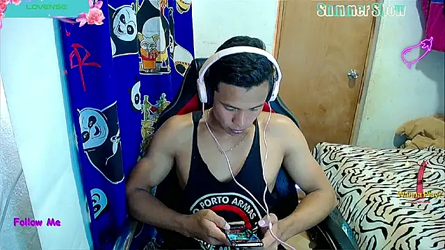 Willy Mate online show from December 2024 06:13:01 PM