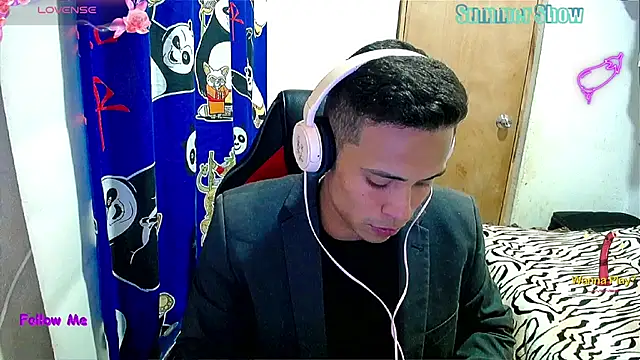 Willy Mate online show from December 2024 04:05:02 AM