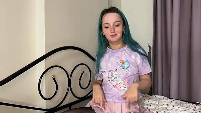 bumble bee online show from February 2025 07:38:02 PM