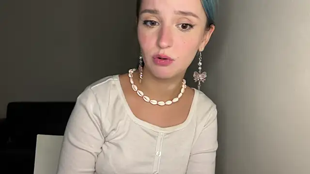 bumble bee online show from March 2025 01:38:02 PM