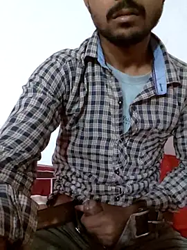 Snapshot of Suraj223kumar chatting on February 2026 03:07:02 AM Suraj223kumar online show from February 2026 03:07:02 AM