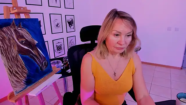 Snapshot of RosalindaFortuna chatting on January 2025 02:30:01 PM RosalindaFortuna online show from January 2025 02:30:01 PM