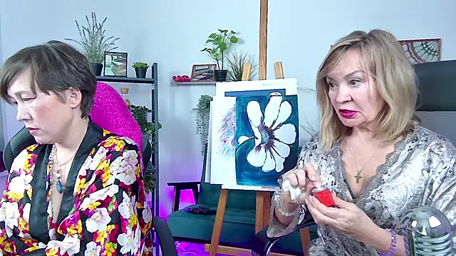Snapshot of RosalindaFortuna chatting on January 2025 11:15:02 AM RosalindaFortuna online show from January 2025 11:15:02 AM