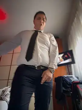 SecretlyDD online show from February 2025 09:46:02 AM