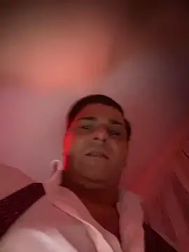 SecretlyDD online show from February 2025 06:13:01 PM