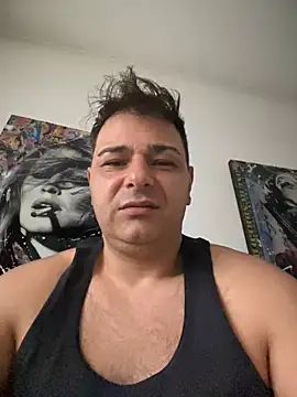 SecretlyDD online show from February 2025 08:49:01 AM