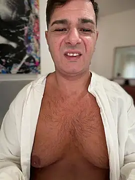SecretlyDD online show from April 2026 12:07:01 PM